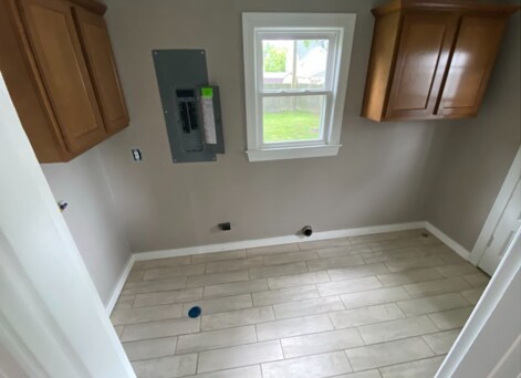 Utility/Mud Room - 228 Kenoak Dr