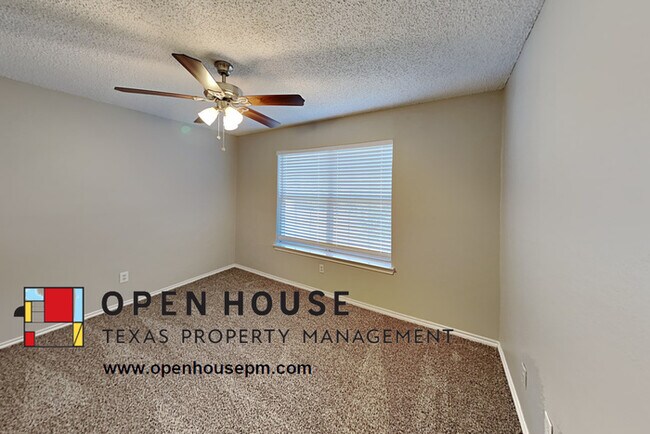 Building Photo - 2324 Weyborn Dr Arlington