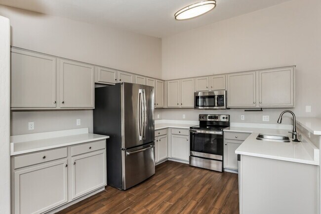 Building Photo - 523 N Bailey Cir