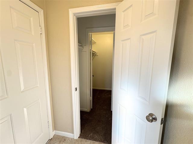 Building Photo - 906 Warren Way