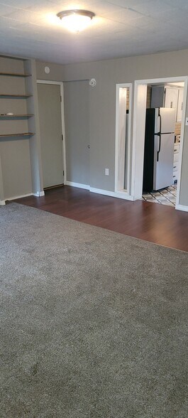 Building Photo - 808 Steuben St