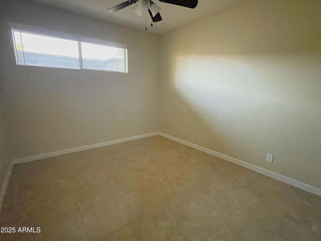 Building Photo - 3646 E Montecito Ave
