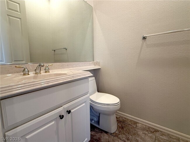 Building Photo - 2875 Scotts Valley Dr