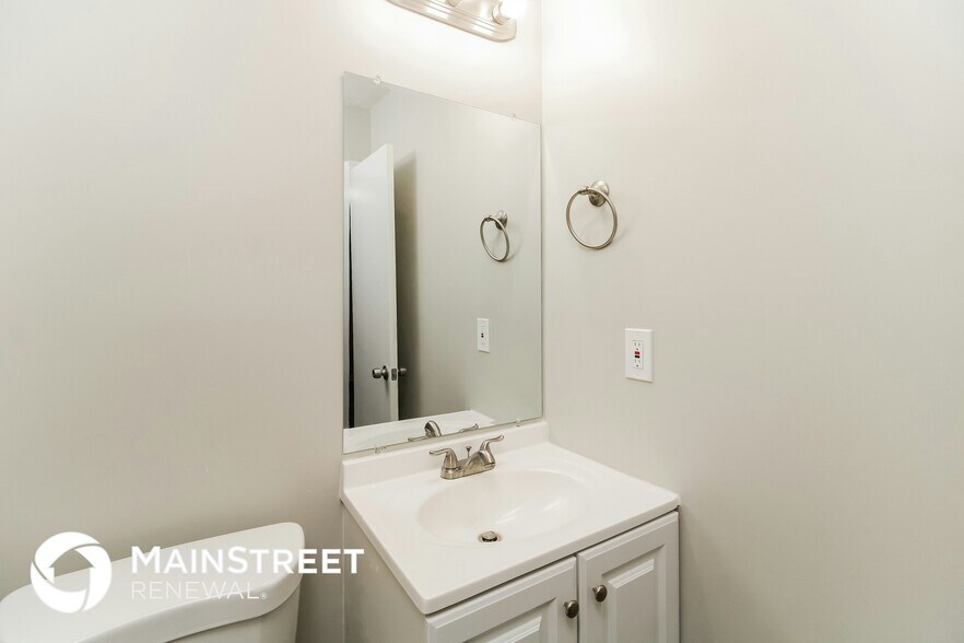 Building Photo - 4702 Yorkwood Dr