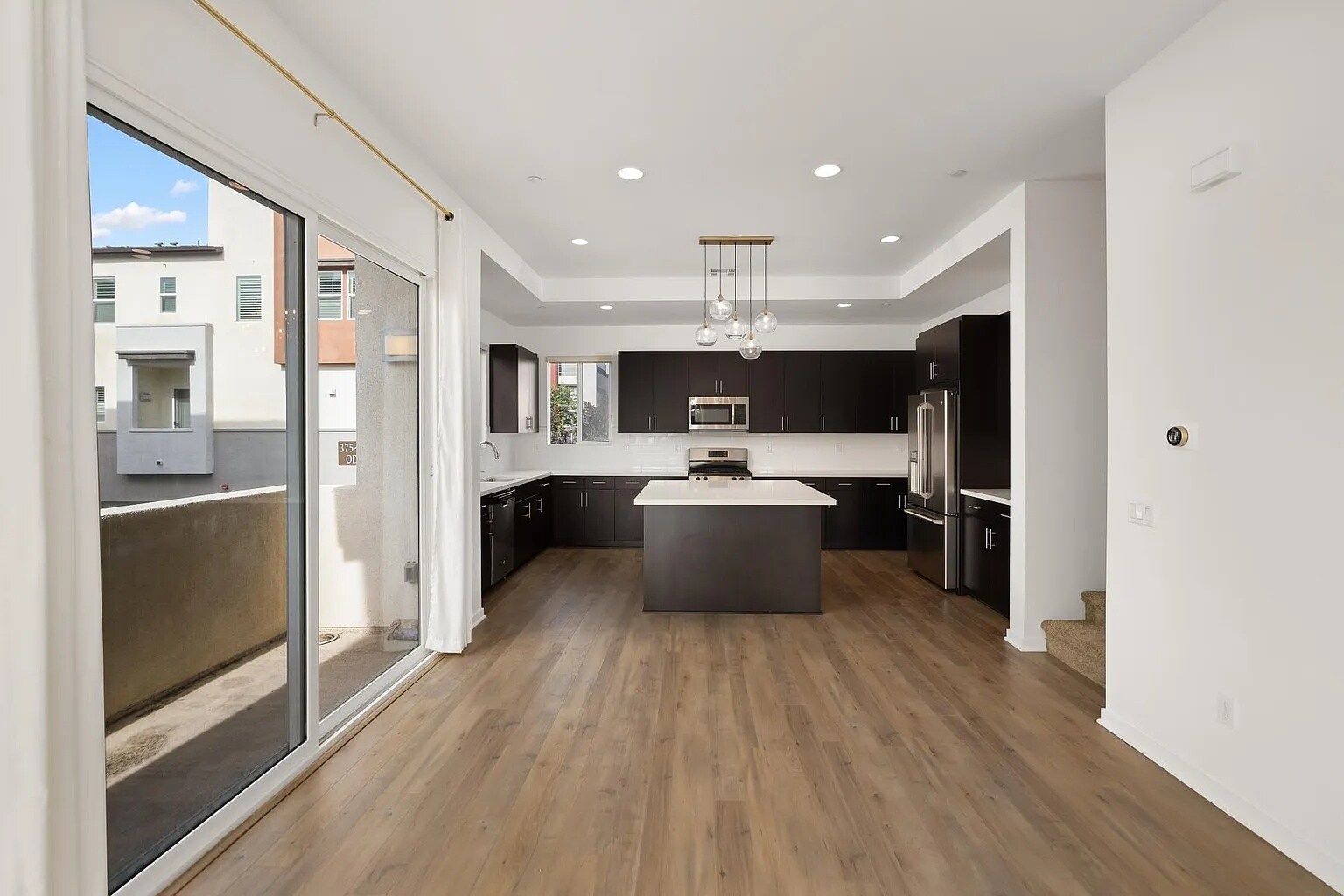 Building Photo - 370 Broadway Dr