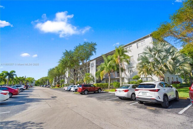 Primary Photo - 300 SW 134th Way
