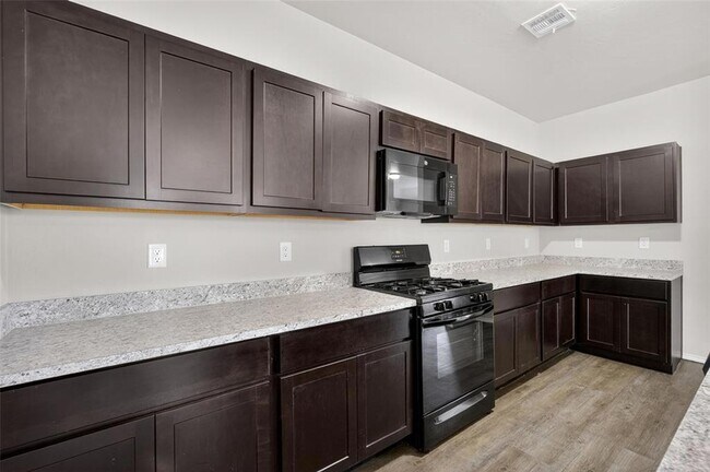 Building Photo - 11744 NW 99th Ter