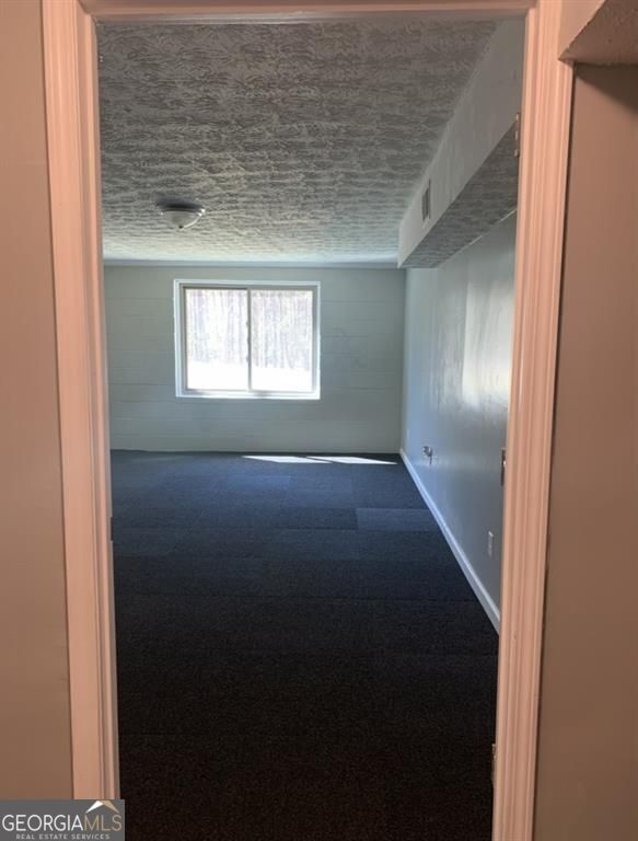 Building Photo - 19 Oak Hill Dr