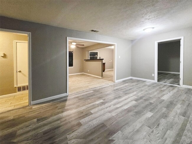 Building Photo - 12008 Bellafonte Dr