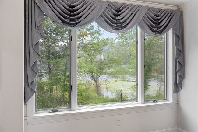 Building Photo - 34 Wildmeadow Rd