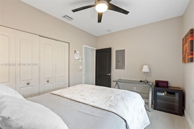 Building Photo - 3654 SW 150th Ct