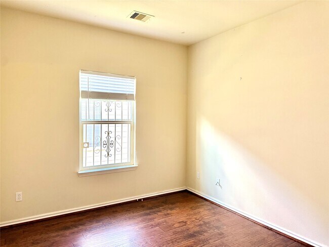 Building Photo - 13743 Canyon Hollow Loop