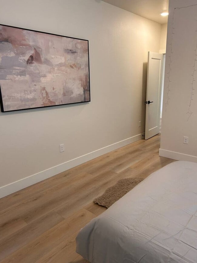 Building Photo - 3505 NE Creston Ave