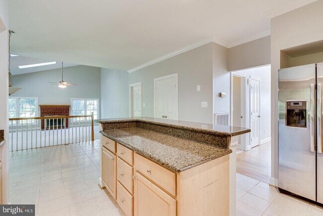Building Photo - 1168 Taji Ct
