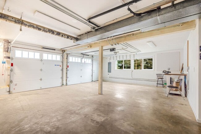 Building Photo - 4758 153rd Ave SE