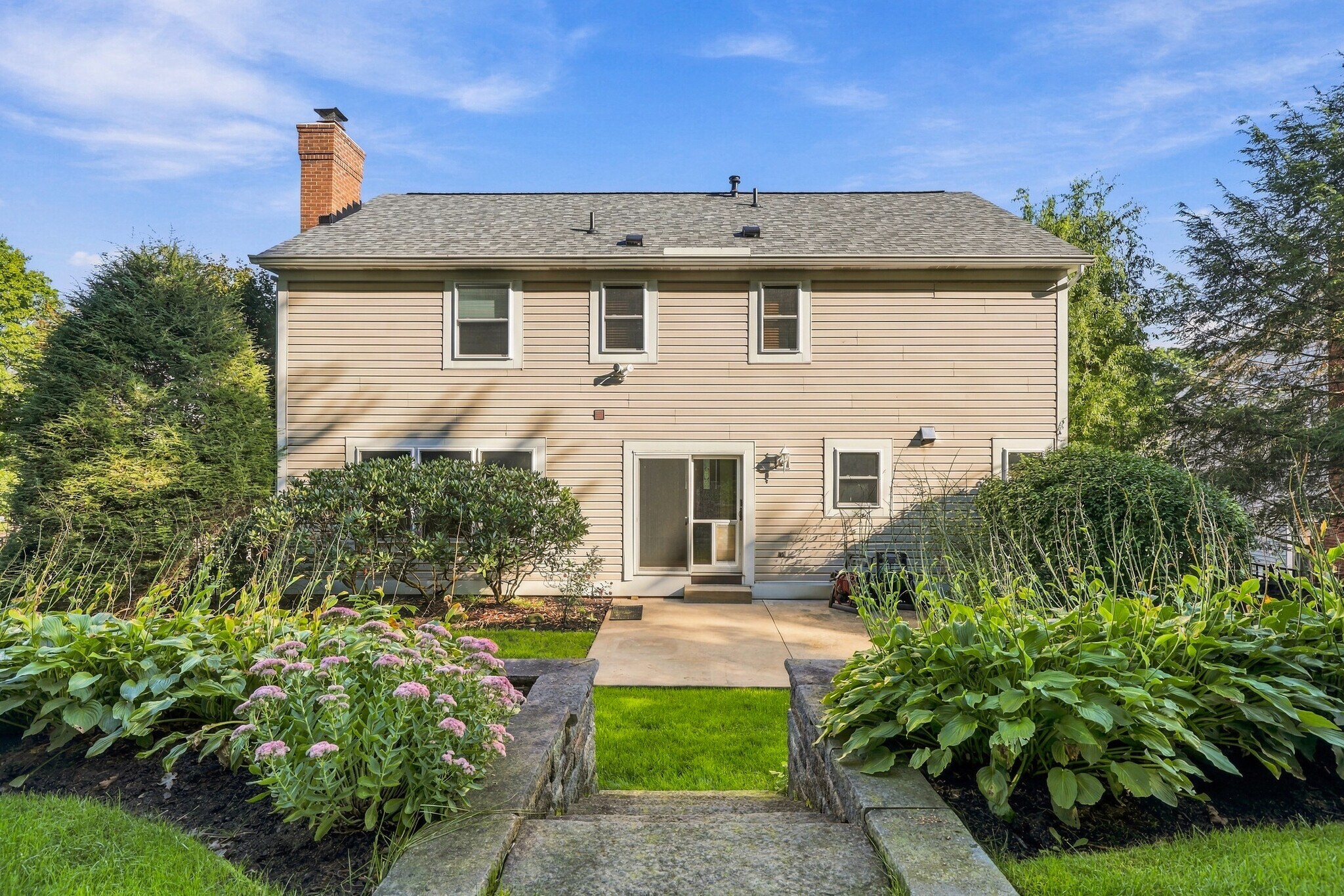 Building Photo - 134 Heldon Dr