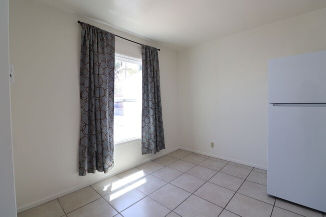 Building Photo - Charming Arroyo Grande 1BD with Private Laundry Area