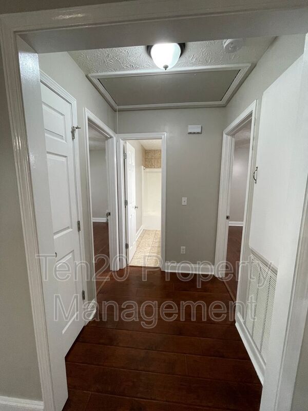 Building Photo - 4508 Auburn Rd