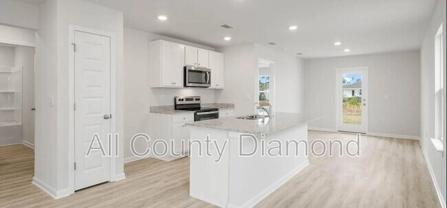 Building Photo - 6615 Kettles St