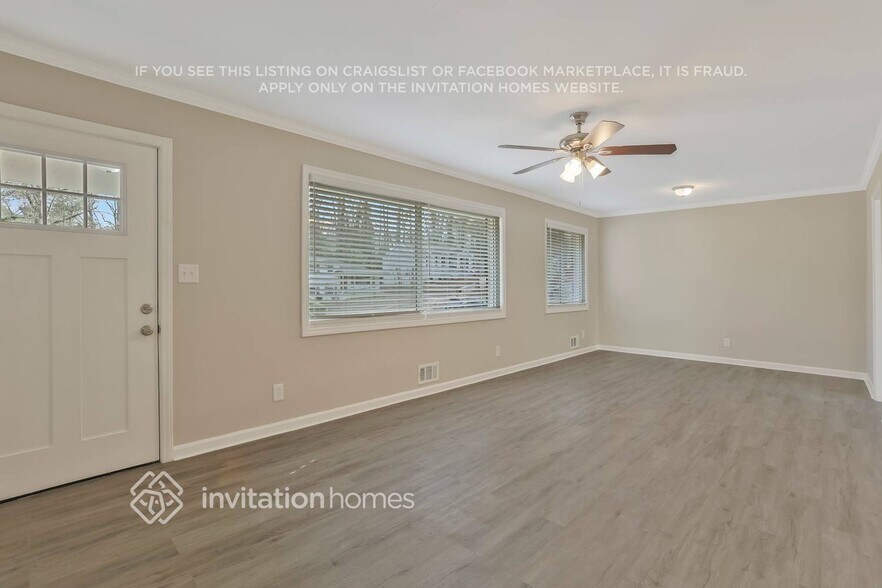 Building Photo - 3140 Columbia Woods Dr