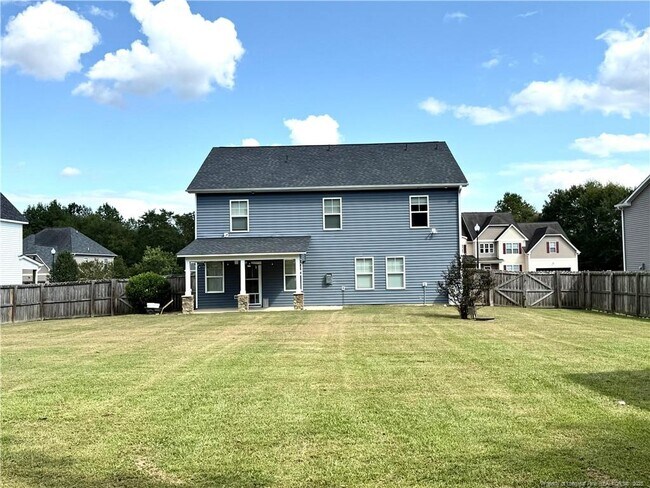 Building Photo - 220 Shepard Dr