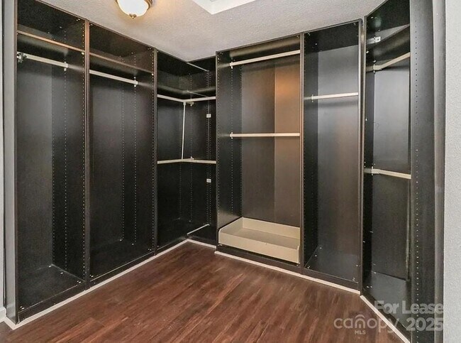 Building Photo - 3609 McDuff Ct