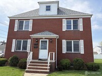 Building Photo - 123 Heald St