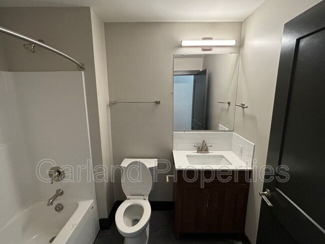 Building Photo - 73 W Main St