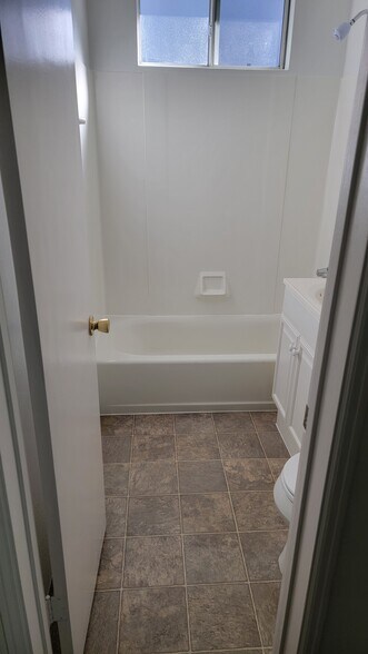 Building Photo - 2204 Aviation Way