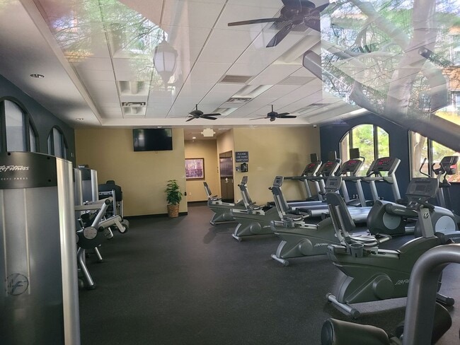 Building Photo - Fully Furnished 3 Bedrooms 2 Car Garage with Community Pool & Spa