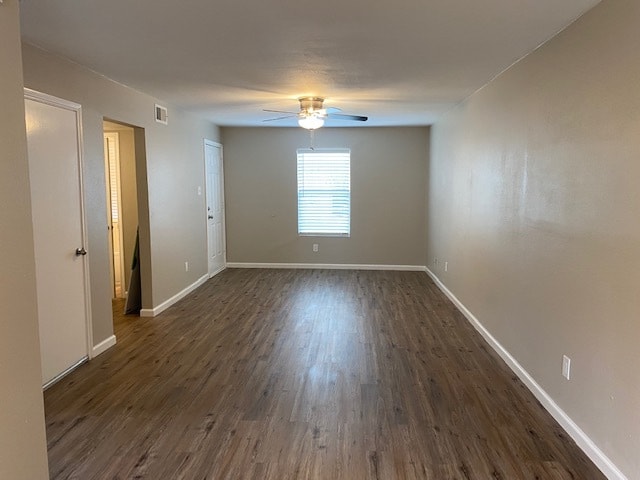 Living Room - 404 S Texas Dr