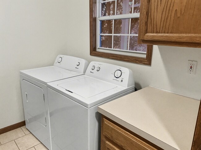 Building Photo - 13286 Riley St