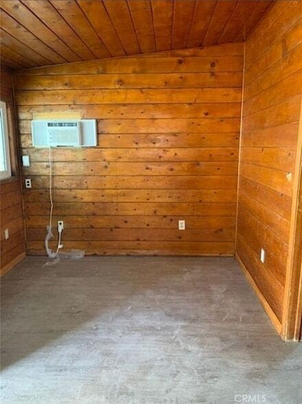 Building Photo - 420 N Norma St