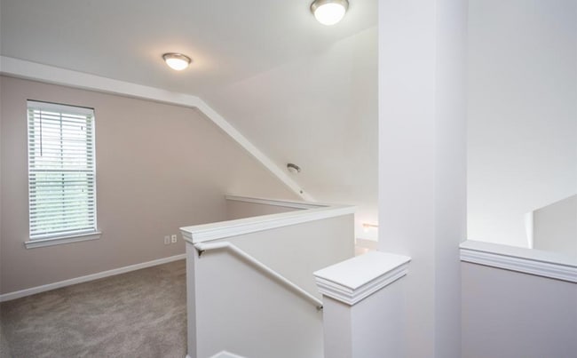 Loft/Office - 1478 Ashford Ct