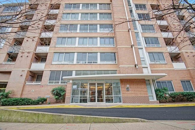 Building Photo - 350 G St SW