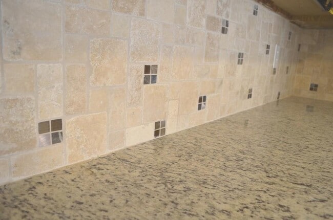Building Photo - 2439 Colton Hollow Dr