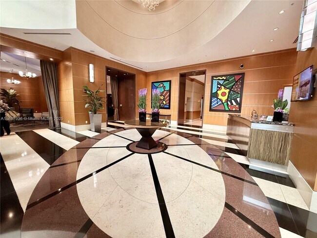 Building Photo - 253 NE 2nd St