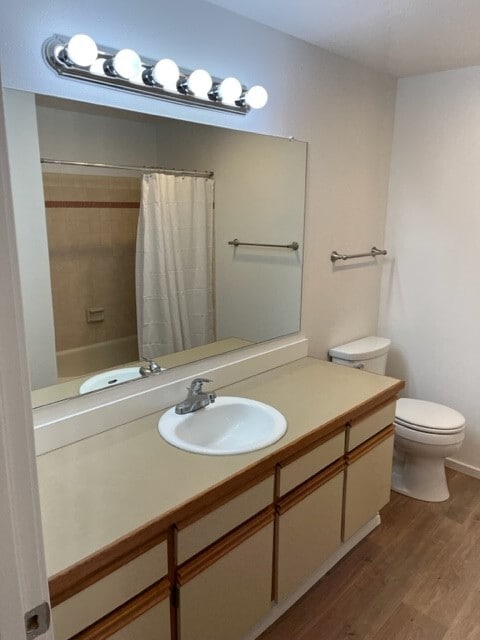 Guest bathroom - 1224 6th Ave S