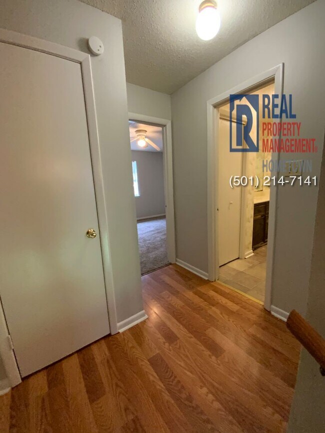 Building Photo - 8905 Morris Manor Dr