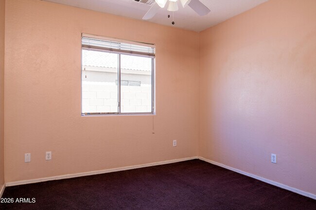 Building Photo - 7316 W Cordes Rd