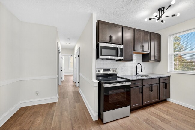 Building Photo - 5803 S Kings Highway Blvd