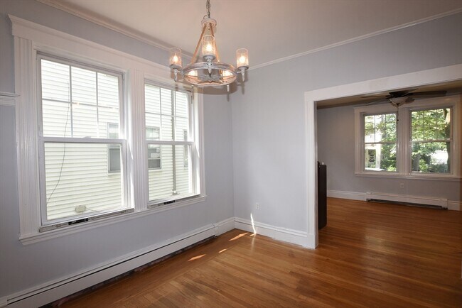 Building Photo - 218 Wachusett St