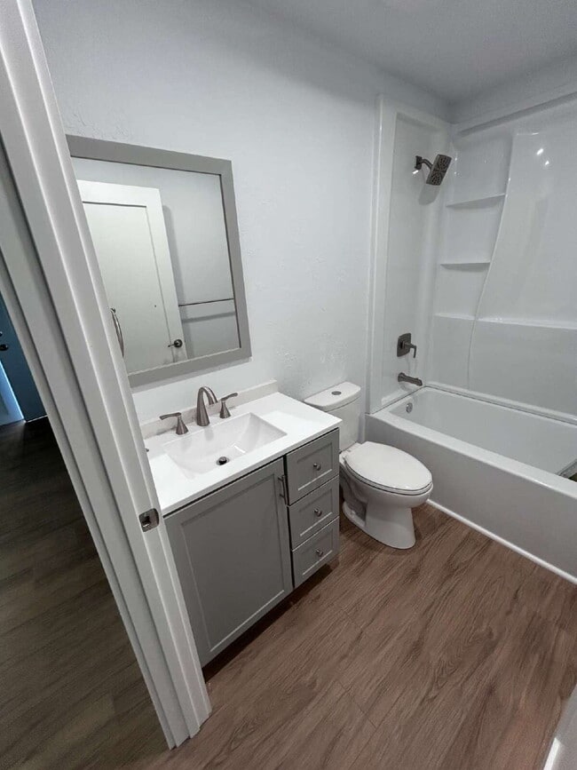 Building Photo - Available Now! 2bd/1ba for rent in Kapaau