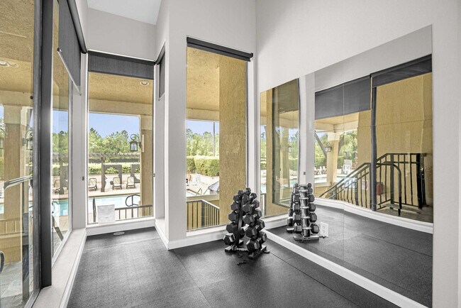Building Photo - 14525 Damai Ln