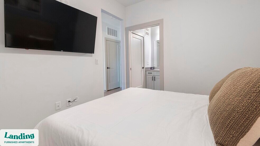 Building Photo - 1148 N Main St