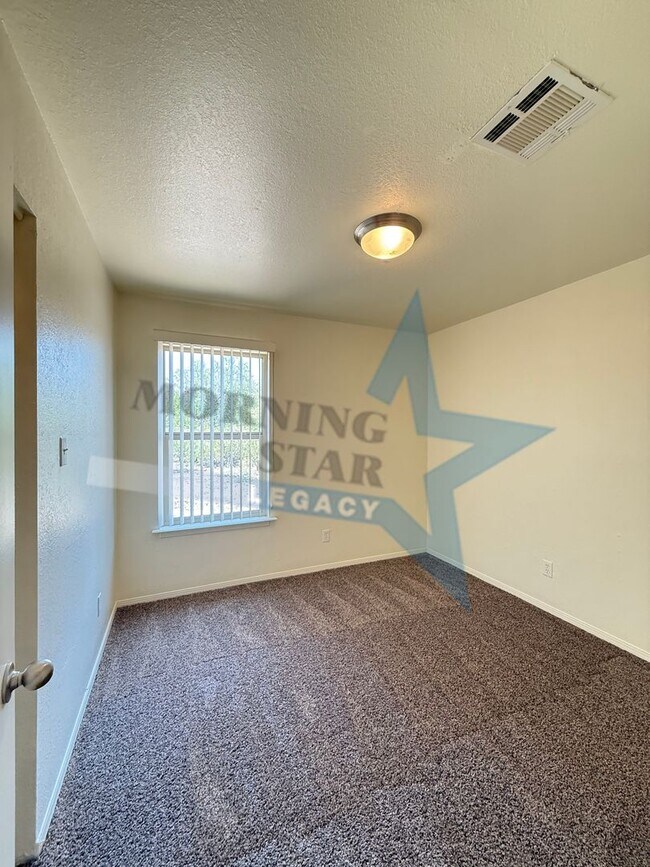Building Photo - 5103 Micro Rd