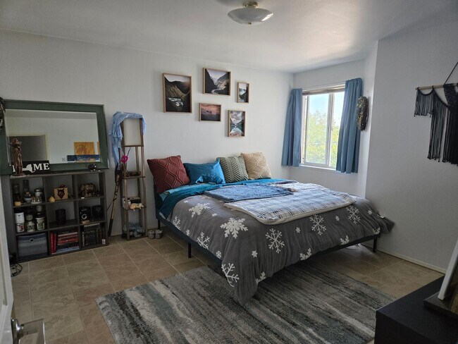 Building Photo - Condo in Blaine for Rent