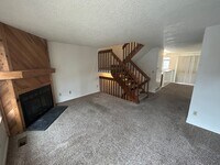 Building Photo - 2 Bed 2 Bath Condominium