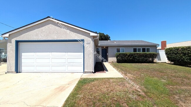 Building Photo - Spacious 3-Bedroom, 2-Bath Home Near the B...