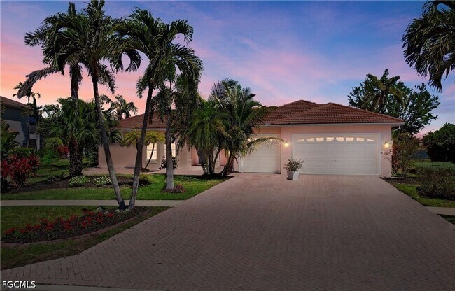 Building Photo - 2202 Grove Dr